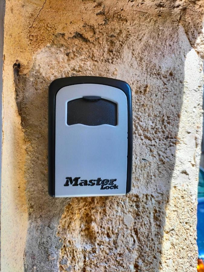 Maison De Village Familiale Pont Du Gard, Toit Terrasse, Barbecue, Fibre Vers Pont du Gard Dış mekan fotoğraf
