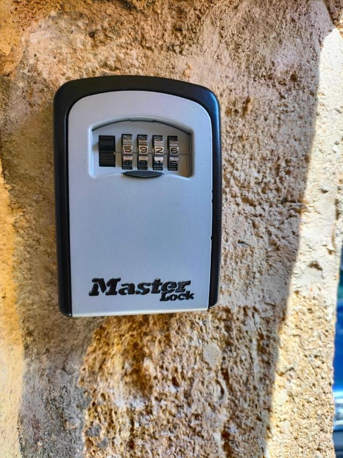 Maison De Village Familiale Pont Du Gard, Toit Terrasse, Barbecue, Fibre Vers Pont du Gard Dış mekan fotoğraf