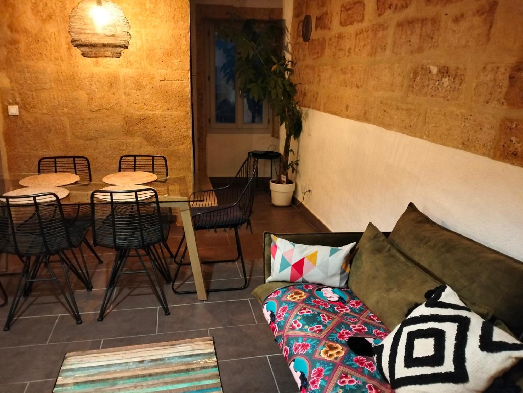 Maison De Village Familiale Pont Du Gard, Toit Terrasse, Barbecue, Fibre Vers Pont du Gard Dış mekan fotoğraf